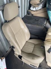 Сидение переднее правое Land Rover Discovery 4 2012