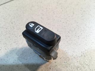 Запчасть кнопка центрального замка Nissan Qashqai 2006-2014