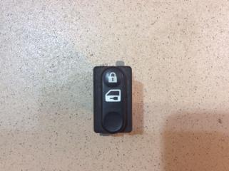 Запчасть кнопка центрального замка Nissan Qashqai 2006-2014