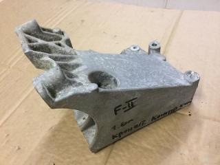 Запчасть кронштейн кондиционера Ford Focus 2 2005-2011