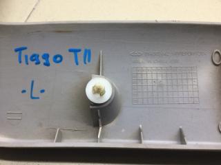 Обшивка двери багажника верхняя левая Chery Tiggo T11 4G64