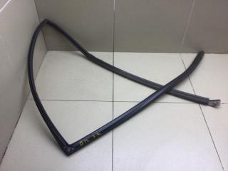 Запчасть уплотнитель стекла двери задний правый Subaru Impreza 2007-2012