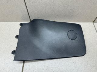 Запчасть накладка (кузов внутри) правая Chery Tiggo 4 PRO 2023