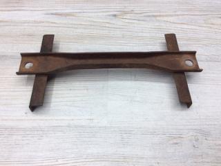 Запчасть крепление аккумулятора VAZ GRANTA 2015