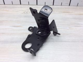 Запчасть кронштейн (сопут. товар) Volvo V90 2019