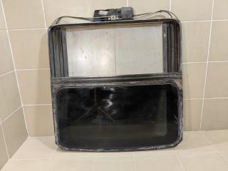 Запчасть люк в сборе электрический CHRYSLER 300C 2004-2010