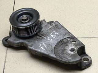 Фото запчасти кронштейн ролика-натяжителя руч. ремня Infiniti FX35 2008-2017 Б/У запчасть Запчасть кронштейн ролика-натяжителя руч. ремня Infiniti FX35 2008-2017