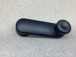 Запчасть ручка стеклоподъемника задняя левая Renault Duster 2013