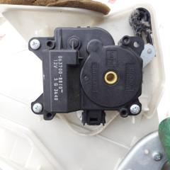 Сервопривод отопления заслонок на харриер 2004 год. Сервопривод харриер. 063700-8680 сервопривод отопителя тойота харриер. Сервопривод печки тойота харриер. Сервопривод тойота авенсис т250.