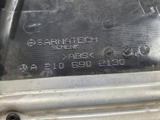 Накладка стойки Mercedes-Benz E-Class W210 M111E20EVOML Накладка стойки Mercedes-Benz E-Class W210 M111E20EVOML