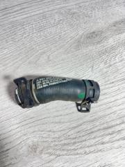 Патрубок системы охлаждения Mercedes-Benz C-Class C200 2013