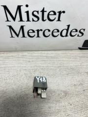 Фото запчасти реле Mercedes-Benz M-Class ML300 CDI 2011 контрактная запчасть Запчасть реле Mercedes-Benz M-Class ML300 CDI 2011
