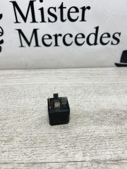 Фото запчасти реле Mercedes-Benz C-Class C180 2013 контрактная запчасть Запчасть реле Mercedes-Benz C-Class C180 2013