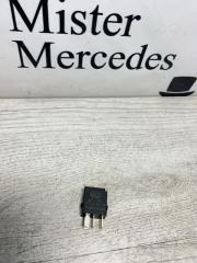 Фото запчасти реле Mercedes-Benz C-Class C180 2013 контрактная запчасть Запчасть реле Mercedes-Benz C-Class C180 2013