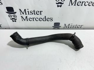 Патрубок системы охлаждения Mercedes-Benz A-Class A180 2014