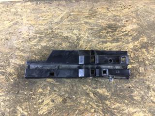 Фото запчасти кронштейн порога передний левый Peugeot 408 2014 Б/У запчасть Запчасть кронштейн порога передний левый Peugeot 408 2014