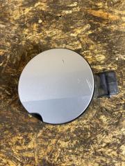 Фото запчасти лючок бензобака Peugeot 408 Б/У запчасть Запчасть лючок бензобака Peugeot 408