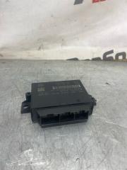 Блок управления парктрониками Volkswagen Touareg 2011