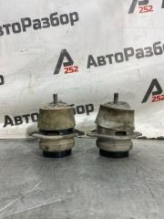 Опора двигателя Volkswagen Touareg 2011