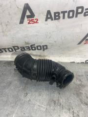 Патрубок воздушного фильтра Kia Carnival 2018 контрактная Патрубок воздушного фильтра Kia Carnival 2018