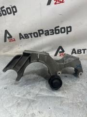 Кронштейн генератора Volkswagen Touareg 2007