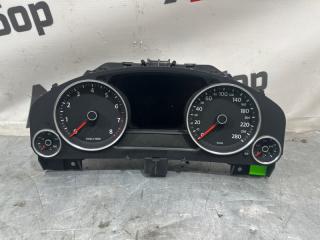 Панель приборов Volkswagen Touareg 2016