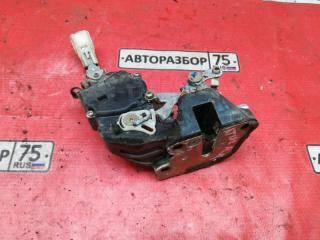 Замок двери задний правый TOYOTA CARINA 1994