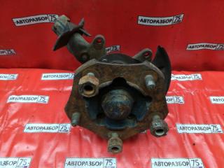 Ступица передняя левая MITSUBISHI CANTER 1997