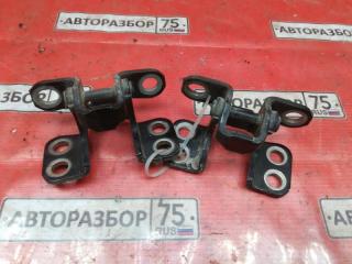 Запчасть крепление двери багажника TOYOTA VANGUARD 2007