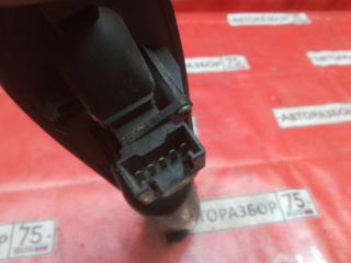Кнопка стеклоподъемника передняя левая HONDA HR-V GH2 D16A Кнопка стеклоподъемника передняя левая HONDA HR-V GH2 D16A