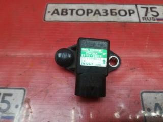 Датчик ускорения TOYOTA IPSUM 2001
