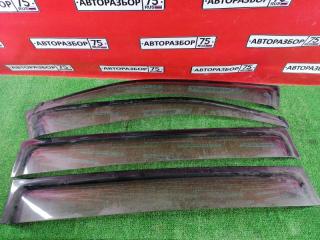 Запчасть ветровик на дверь TOYOTA VOXY