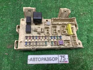 Запчасть блок предохранителей TOYOTA VOXY