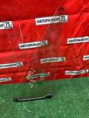 Форточка двери передняя левая MITSUBISHI PAJERO