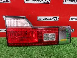 Запчасть вставка багажника левая NISSAN STAGEA