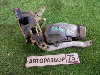 Замок двери задний левый TOYOTA VISTA 1996