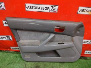 Обшивка двери передняя левая TOYOTA VISTA 1996