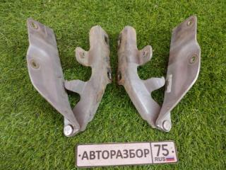 Запчасть крепление капота NISSAN TINO 1998