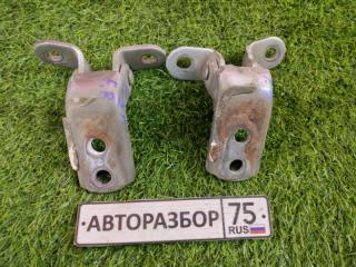Крепление двери переднее правое TOYOTA CARINA 1997