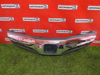 Решетка радиатора HONDA FIT