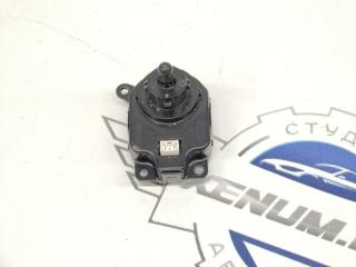 Корректор фары Toyota Camry 2017-2020