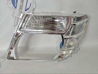 Запчасть маска фары передняя левая Nissan Pathfinder 2011