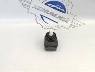 Корректор фары передний правый Mercedes-Benz E-class 2011