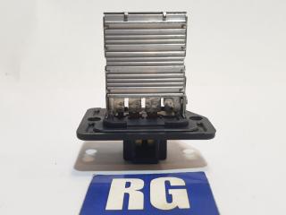 Запчасть резистор отопителя Hyundai i30 2008