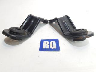 Запчасть кронштейн радиатора Opel Antara 2011