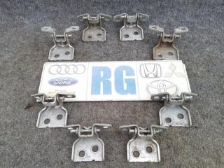 Запчасть петля двери Renault Duster 2014