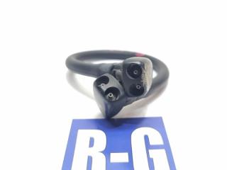 Запчасть форсунка омывателя передняя Mitsubishi ASX 2013