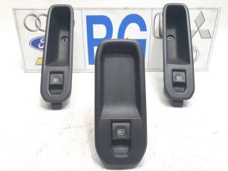 Запчасть кнопка стеклоподъемника Renault Duster 2020