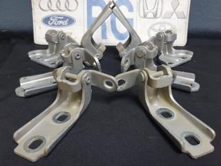 Запчасть петля двери Chevrolet Cruze 2011