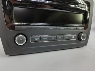 Магнитола Rapid 2014 1.2 TSI CBZ Магнитола Rapid 2014 1.2 TSI CBZ
